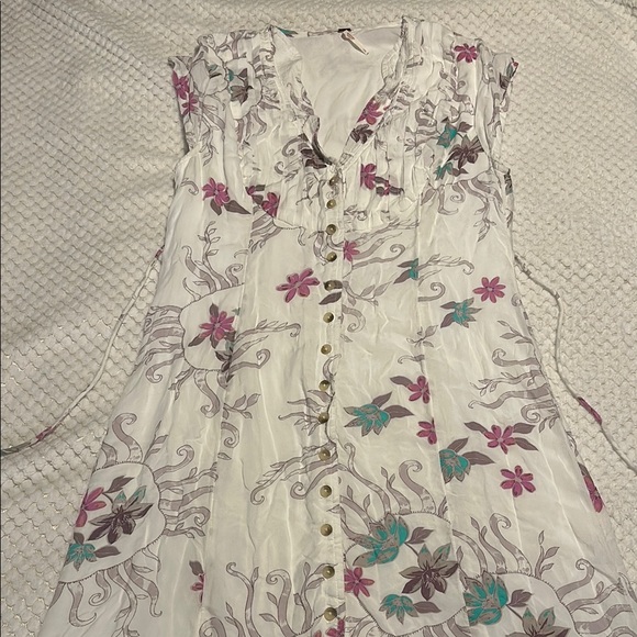 Floral Button-Down Women's Top - White and Purple - Picture 3 of 6